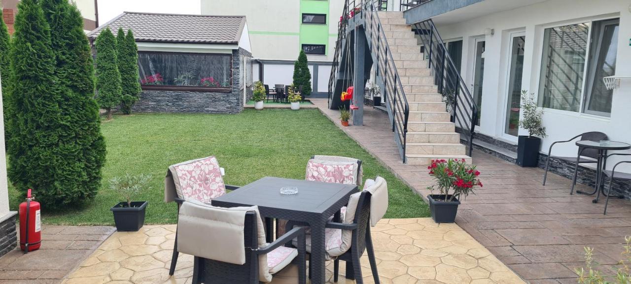 Отель Casa Gogu Нэводари Экстерьер фото