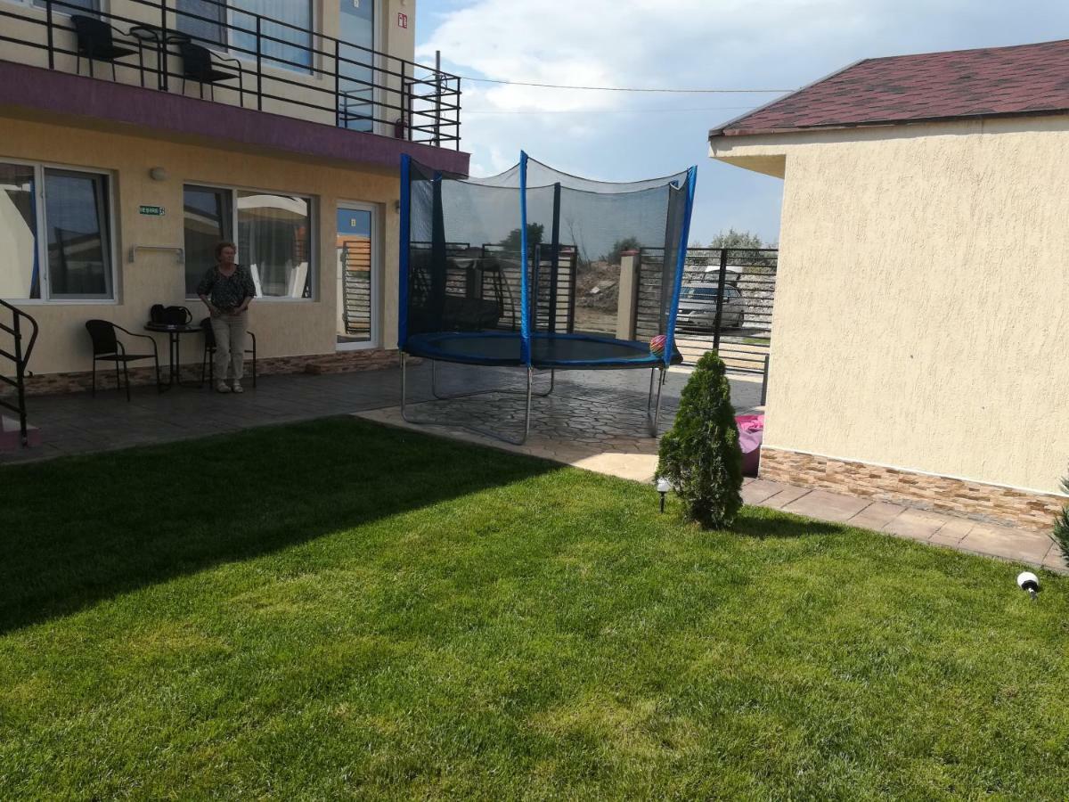 Отель Casa Gogu Нэводари Экстерьер фото
