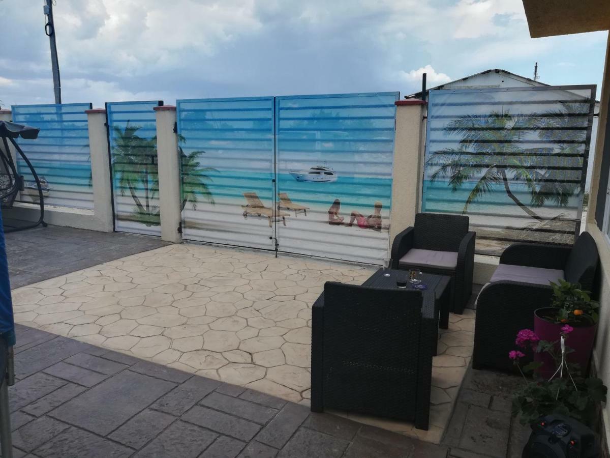Отель Casa Gogu Нэводари Экстерьер фото